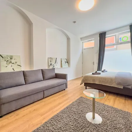 Moderne Im Zentrum Der Altstadt - Altbau Flair, Wlan