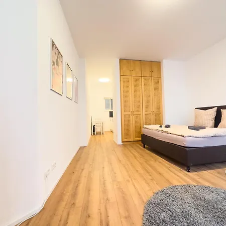 Moderne Im Zentrum Der Altstadt - Altbau Flair, Wlan